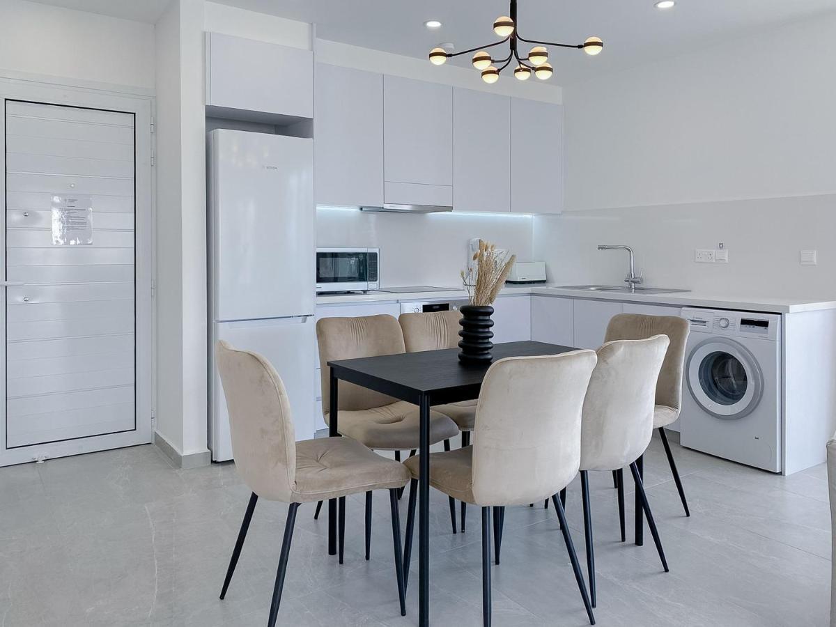 Phaedrus Living: Seaview Luxury Flat Limnaria 134 Apartment Paphos Luaran gambar